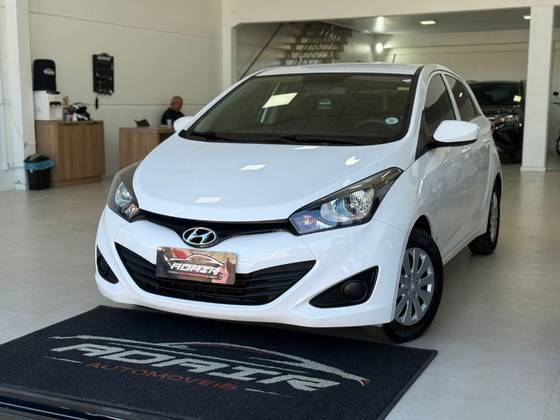 HYUNDAI HB20 1.0 COMFORT PLUS 12V FLEX 4P MANUAL